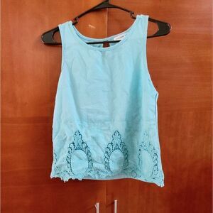 Roomates women's aqua blue embroidered tank top